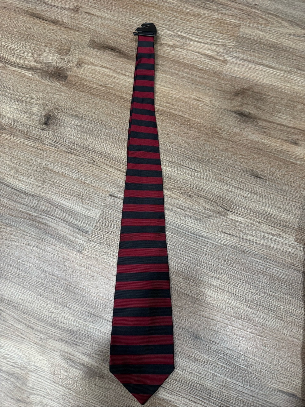 Brooks Brothers Red Black Horizontal Stripe Classic Silk USA Men's Neck Tie